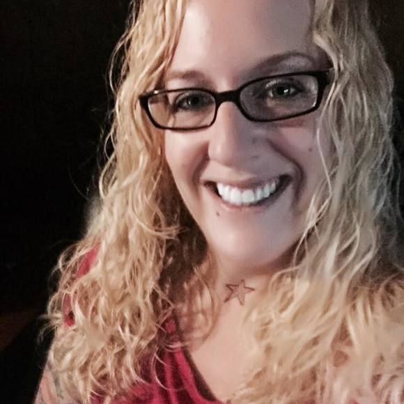 Meet your Posher, Valerie - Picture 1 of 1